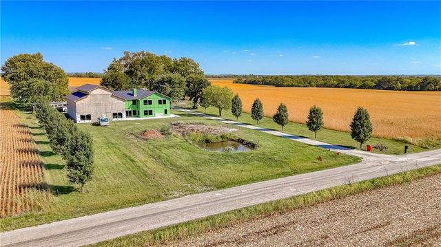1411 S Hudnall Road, Oak Grove, MO 64075