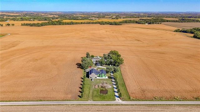 1411 S Hudnall Road, Oak Grove, MO 64075