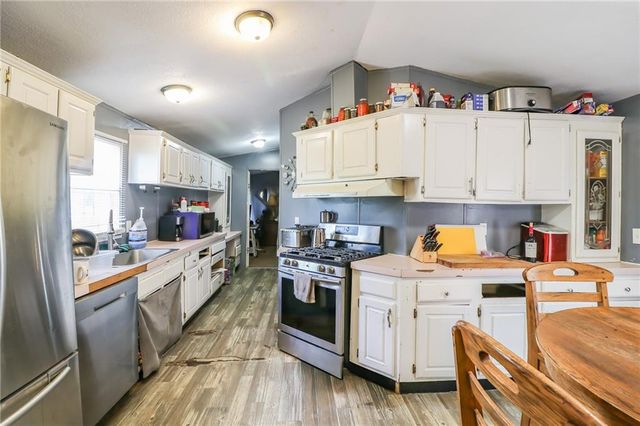 1411 S Hudnall Road, Oak Grove, MO 64075