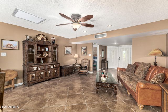 9333 E Parkside Drive, Sun Lakes, AZ 85248