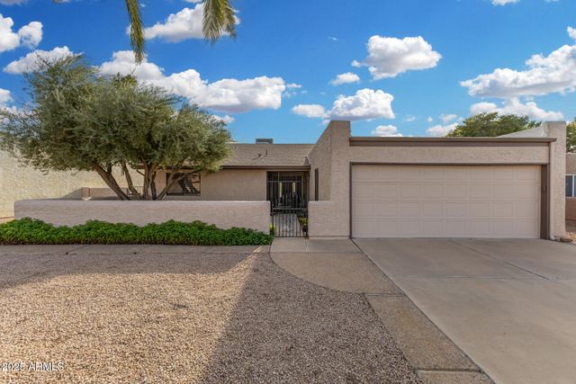 9333 E Parkside Drive, Sun Lakes, AZ 85248