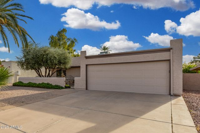 9333 E Parkside Drive, Sun Lakes, AZ 85248