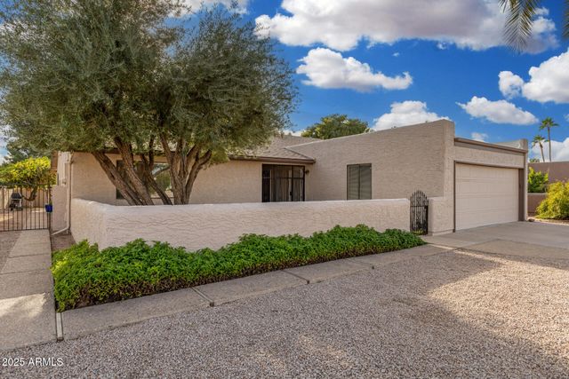 9333 E Parkside Drive, Sun Lakes, AZ 85248