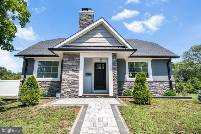 17 MIDDLESEX AVE, Hainesport, NJ 08036