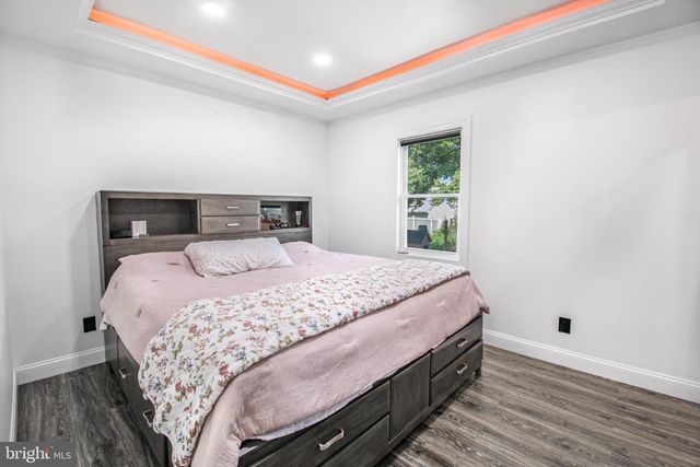 17 MIDDLESEX AVE, Hainesport, NJ 08036