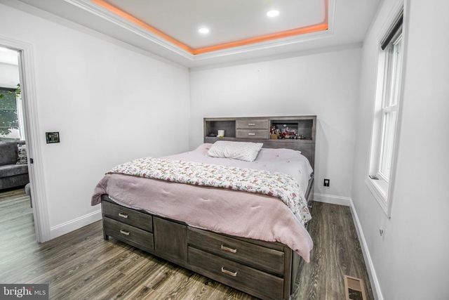 17 MIDDLESEX AVE, Hainesport, NJ 08036