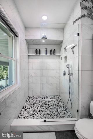 17 MIDDLESEX AVE, Hainesport, NJ 08036