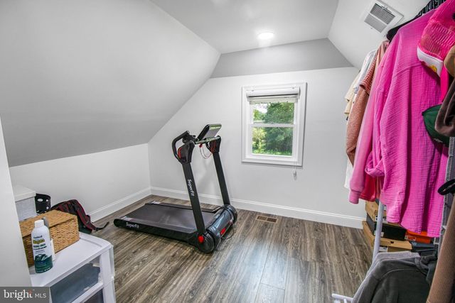 17 MIDDLESEX AVE, Hainesport, NJ 08036