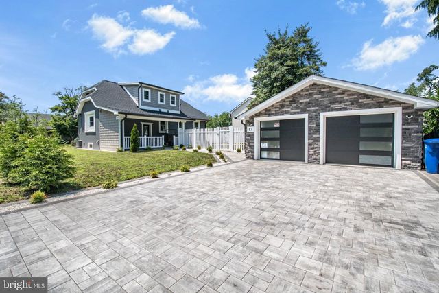 17 MIDDLESEX AVE, Hainesport, NJ 08036