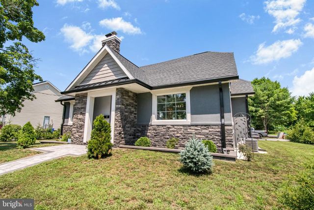 17 MIDDLESEX AVE, Hainesport, NJ 08036