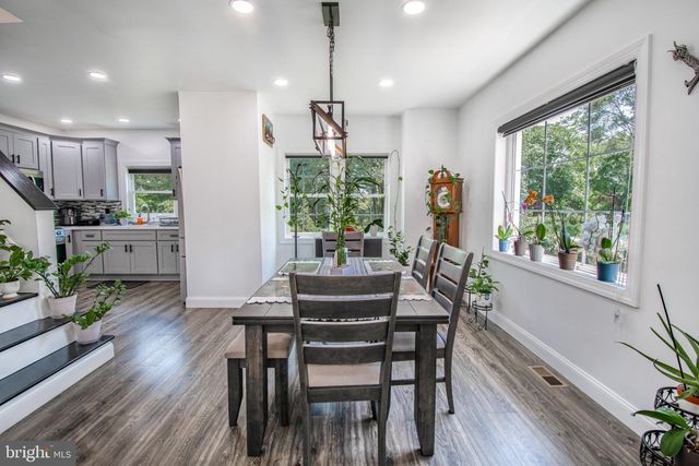 17 MIDDLESEX AVE, Hainesport, NJ 08036
