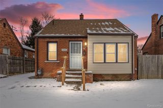 13542 Dolphin Street, Detroit, MI 48223