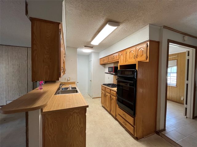 14847 Green Valley Drive, Balch Springs, TX 75180