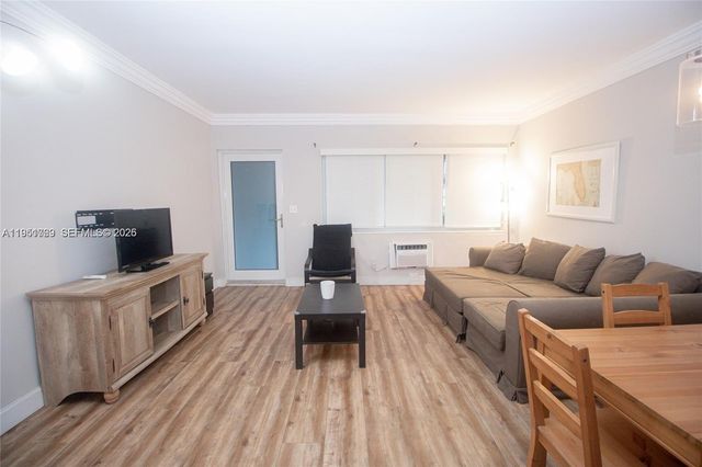 600 Layne Blvd 130, Hallandale Beach, FL 33009