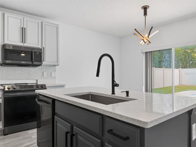 809 JEFFERSON BOULEVARD, Haines City, FL 33844