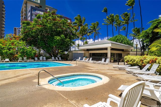 300 Wai Nani Way II-1912, Honolulu, HI 96815