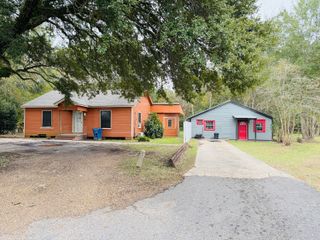 211/213 W 9th St, Deridder, LA 70634
