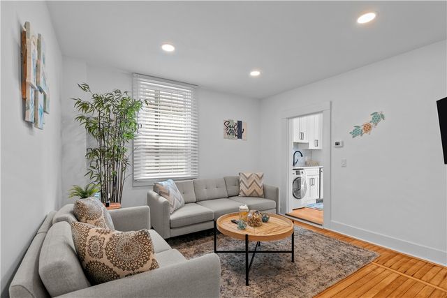 13 Sherman Street 1, Newport, RI 02840