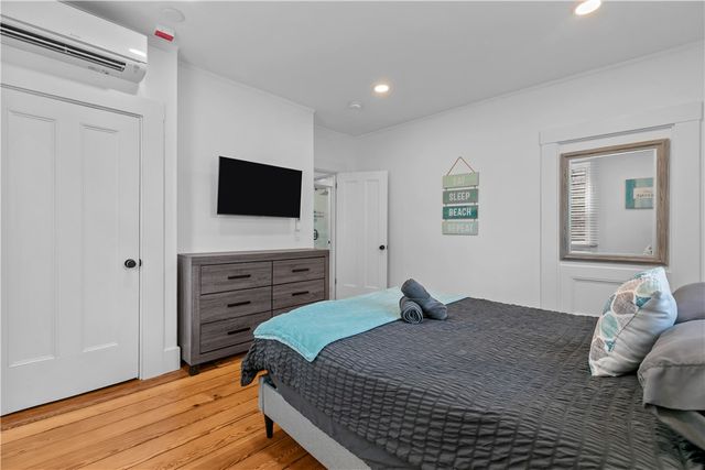 13 Sherman Street 1, Newport, RI 02840