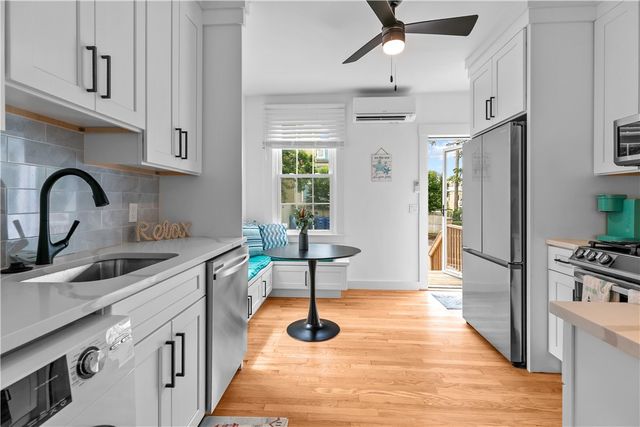 13 Sherman Street 1, Newport, RI 02840