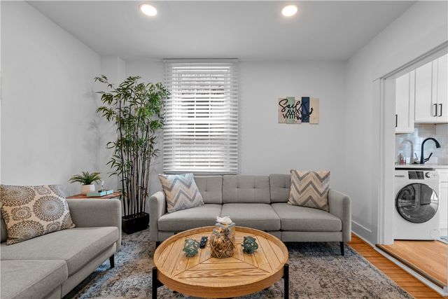 13 Sherman Street 1, Newport, RI 02840