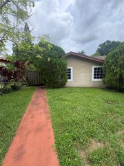 14803 NE 7th Avenue #, Miami, FL 33161