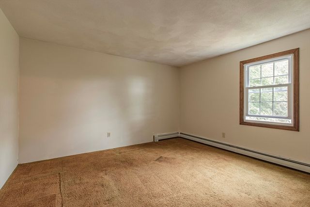 27 Sylvanus Wood Ln, Woburn, MA 01801