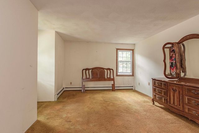 27 Sylvanus Wood Ln, Woburn, MA 01801