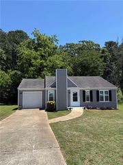 4262 Catalpa Park, Lithonia, GA 30038