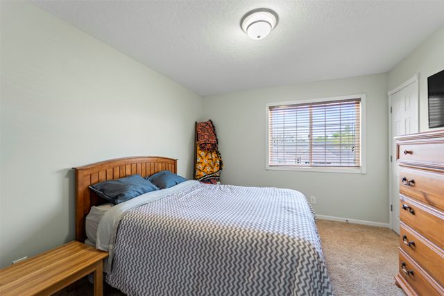 625 Meadow Circle, Huxley, IA 50124