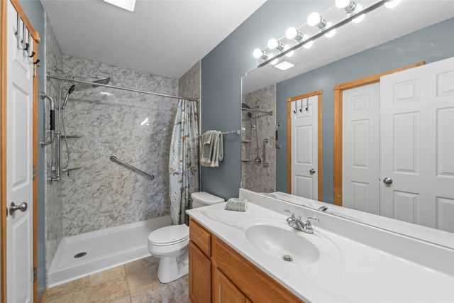 625 Meadow Circle, Huxley, IA 50124