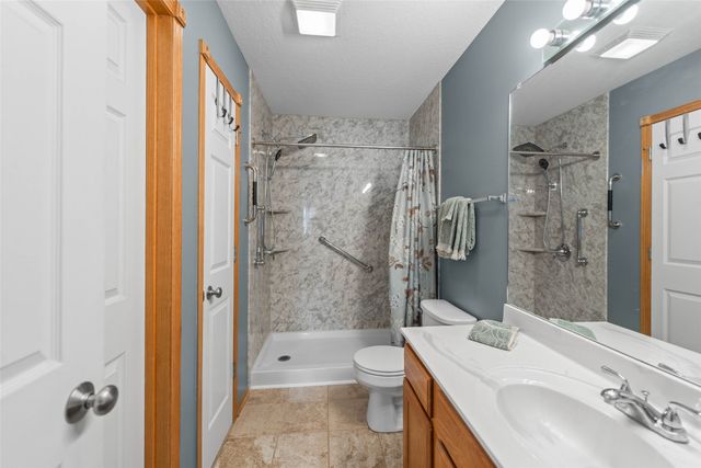 625 Meadow Circle, Huxley, IA 50124