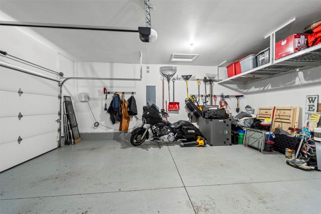 625 Meadow Circle, Huxley, IA 50124
