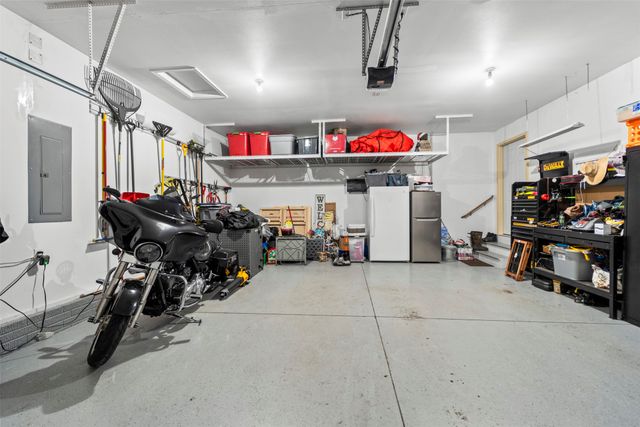 625 Meadow Circle, Huxley, IA 50124