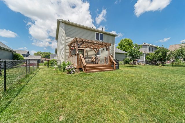 625 Meadow Circle, Huxley, IA 50124