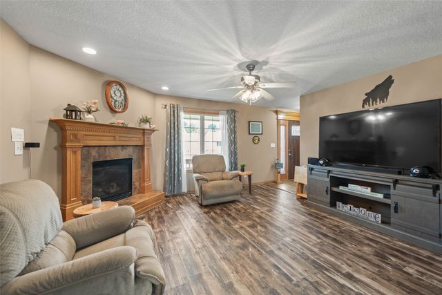 625 Meadow Circle, Huxley, IA 50124
