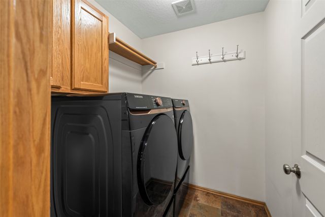 625 Meadow Circle, Huxley, IA 50124