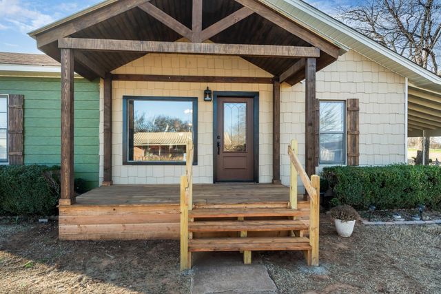 411 W RUBY AVENUE, Iowa Park, TX 76367