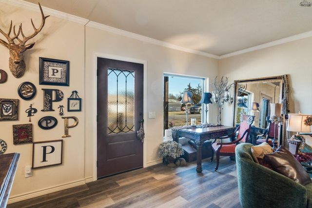 411 W RUBY AVENUE, Iowa Park, TX 76367