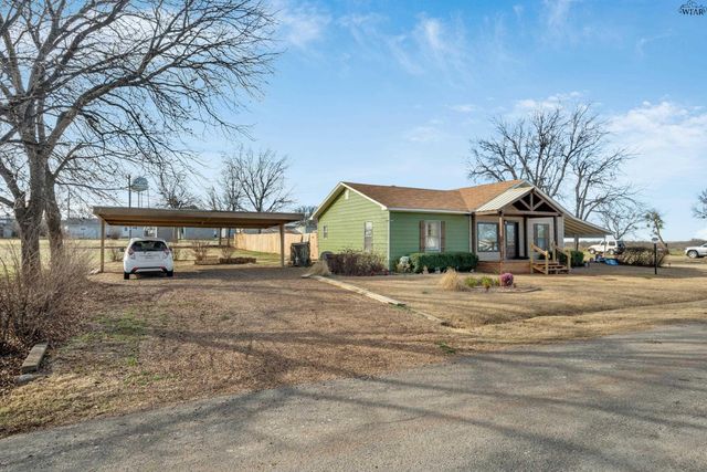 411 W RUBY AVENUE, Iowa Park, TX 76367