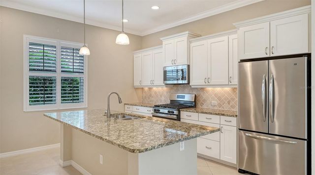 7159 WESTHILL COURT, Lakewood Ranch, FL 34202