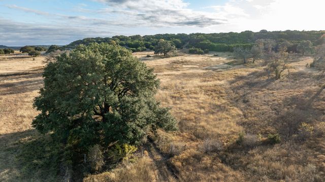 5777 County Road 309, Cranfills Gap, TX 76637