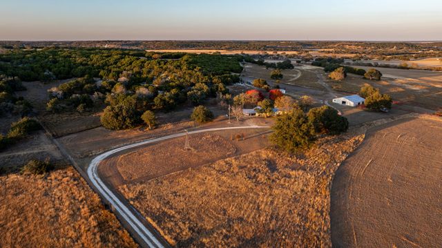 5777 County Road 309, Cranfills Gap, TX 76637