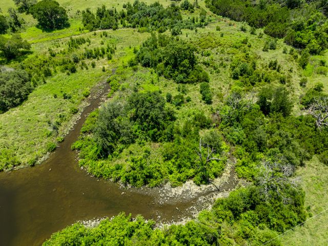 5777 County Road 309, Cranfills Gap, TX 76637