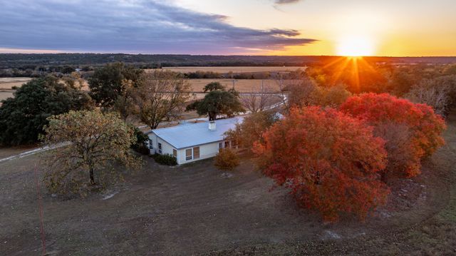 5777 County Road 309, Cranfills Gap, TX 76637