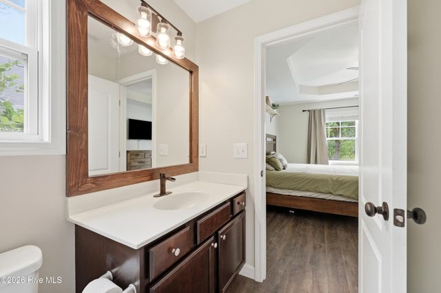 108 Oyster Landing Drive, Sneads Ferry, NC 28460