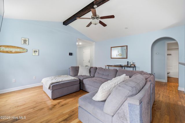 108 Oyster Landing Drive, Sneads Ferry, NC 28460