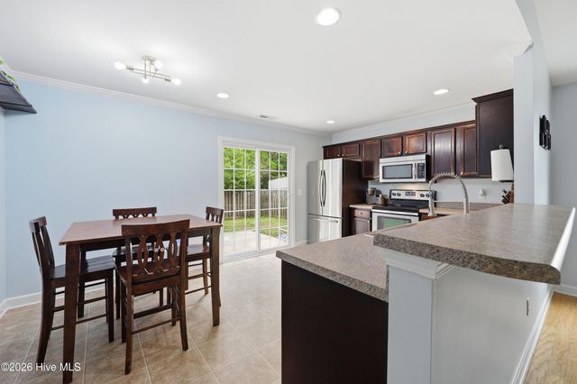 108 Oyster Landing Drive, Sneads Ferry, NC 28460