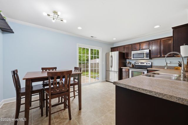 108 Oyster Landing Drive, Sneads Ferry, NC 28460