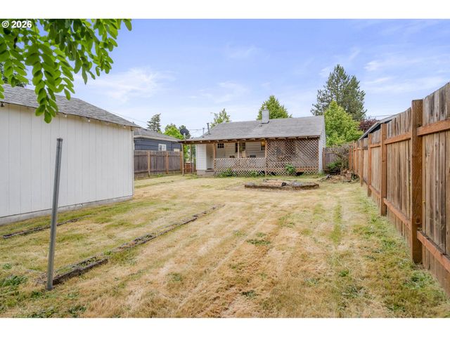 6025 Se KNIGHT St, Portland, OR 97206